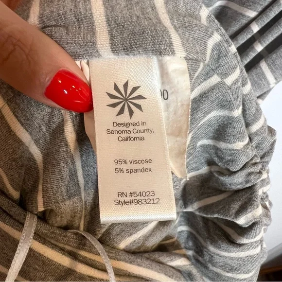 ATHLETA Striped Racerback Ruched Ponte Dress. Size XS - Picture 9 of 9